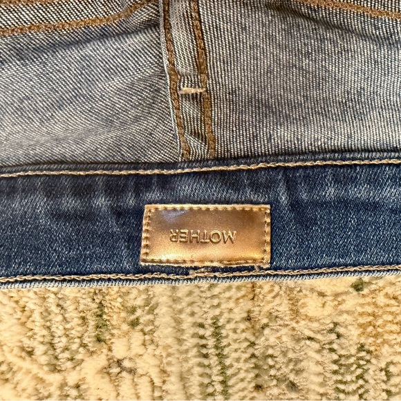 MOTHER “The Weekender Fray” Flare Jeans – Size 30 - Picture 2 of 6